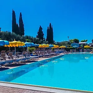 camping-serenella.hotelinveneto.com/
